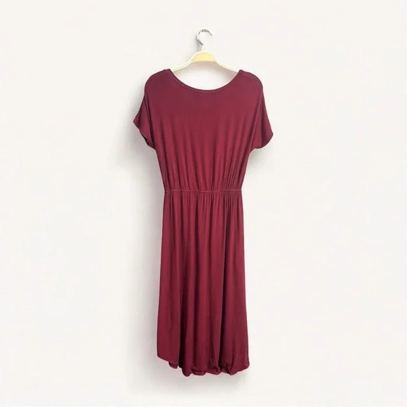 Short Sleeve Jersey Knit Midi Dress with Pockets Burgundy Size Small - Picture 4 of 15